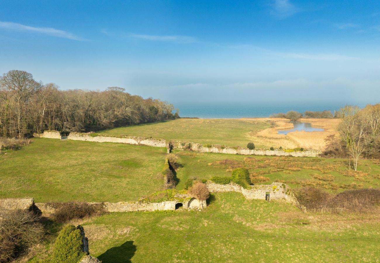 Cottage in Ryde - The Old Abbey Farmhouse, The Isle of Wight.