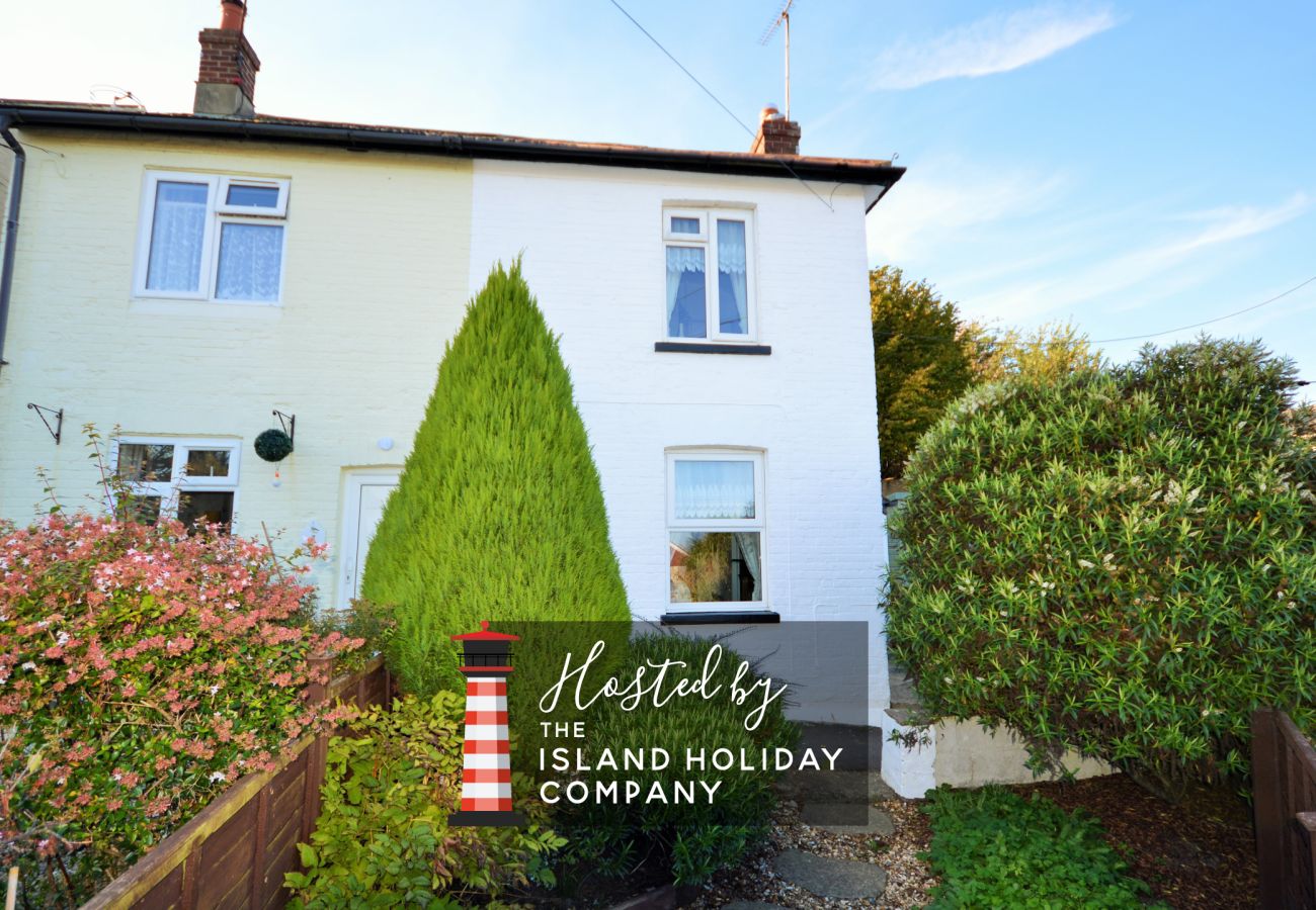 Cottage in Brading - Charnwood Cottage, The Isle of Wight. 