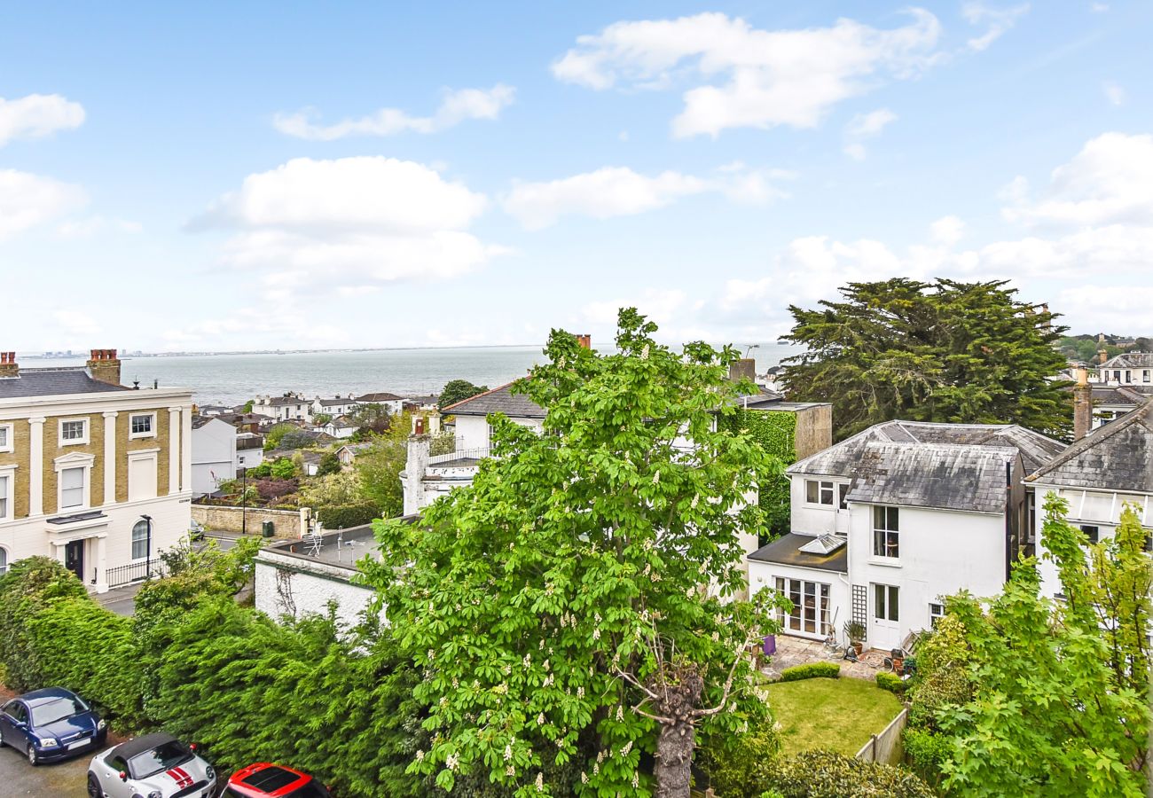 Apartment in Ryde - Wrafton House, Apartment 9, The Isle of Wight. 
