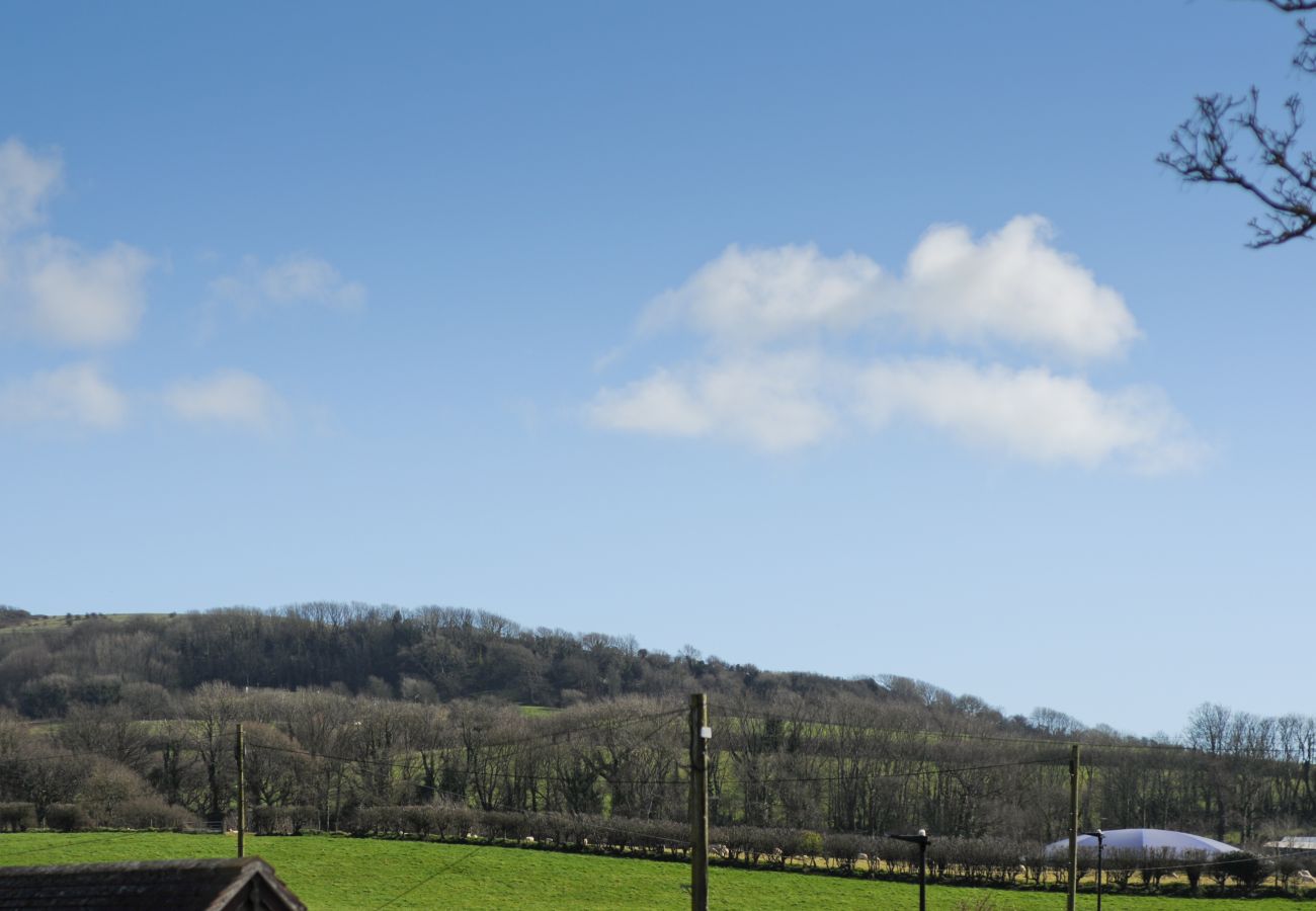 House in Godshill - The Wing at Fox Hollow