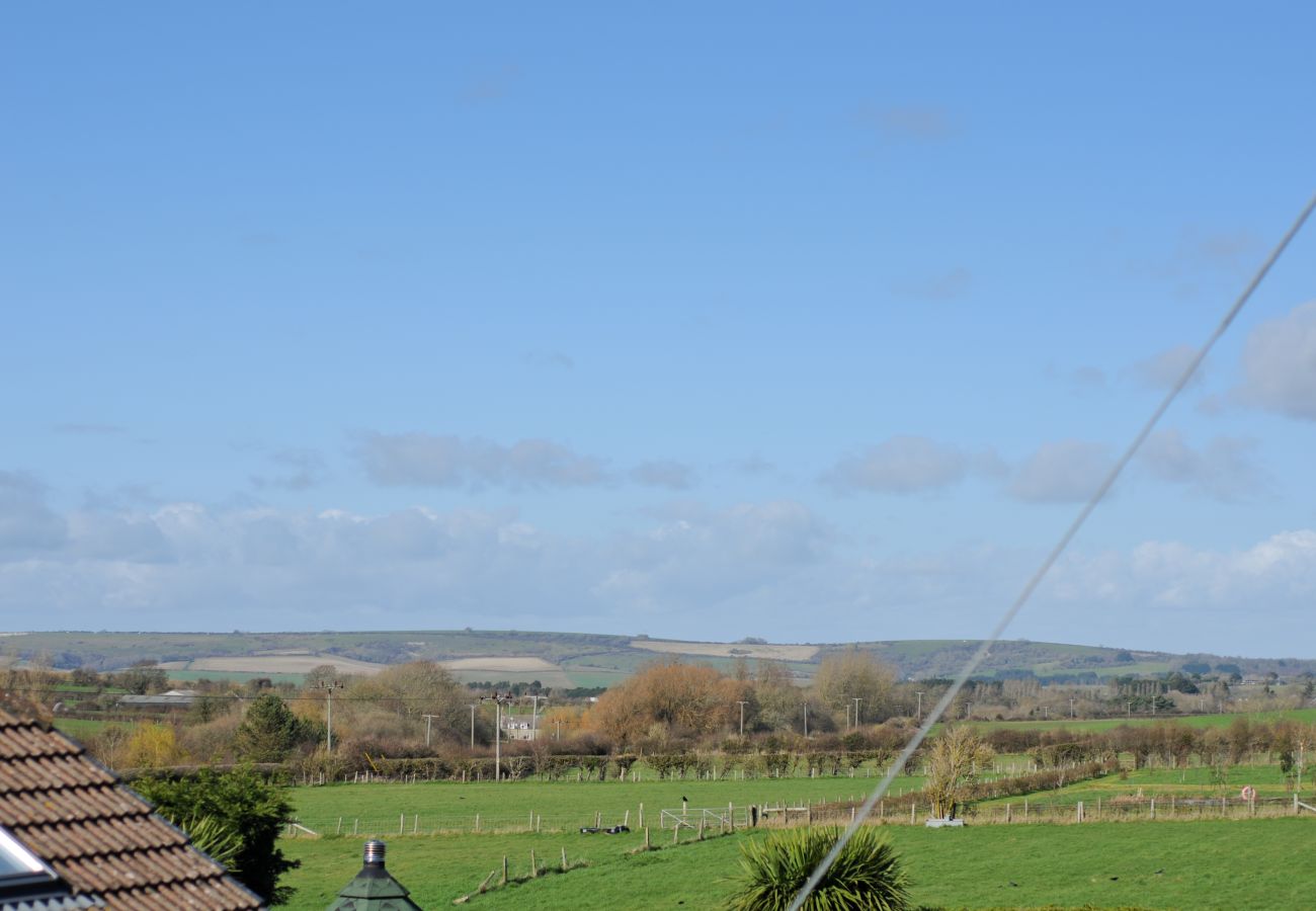 House in Godshill - The Wing at Fox Hollow